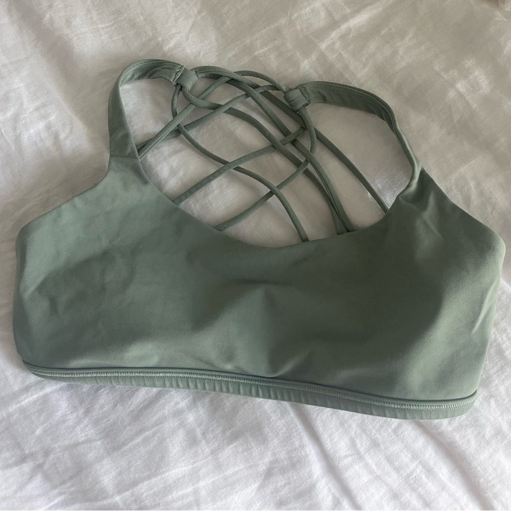 Lululemon Sports bra. Size 8. Mint/sage green.